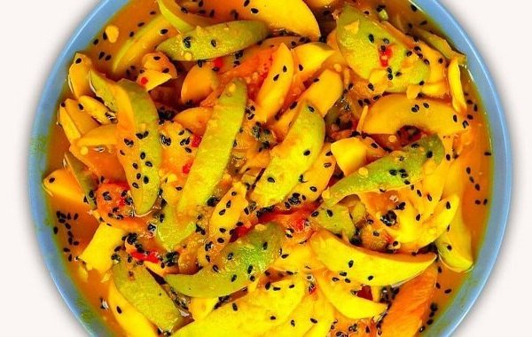 ترشی انبه جنوبی؛ بمب طعم و چاشنی همیشگی سفره‌های خاص