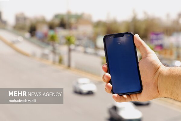ورود تلفن همراه به مجمع فدراسیون بدنسازی ممنوع شد!