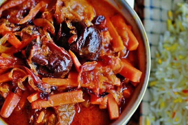 خورش تبریزی؛ ترکیب شیرین و ترش هویج و آلو با عطر دارچین