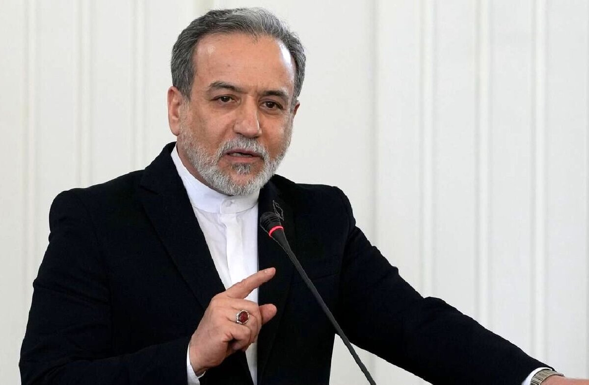 عراقچی: فرانسه از موعظه کردن جهانیان درباره «حقوق بشر» دست بردارد