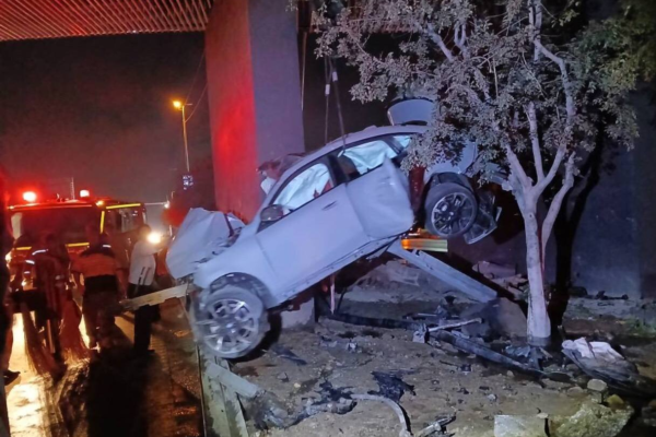 حادثه برای BMW در بزرگراه همت؛ سه نفر جان باختند