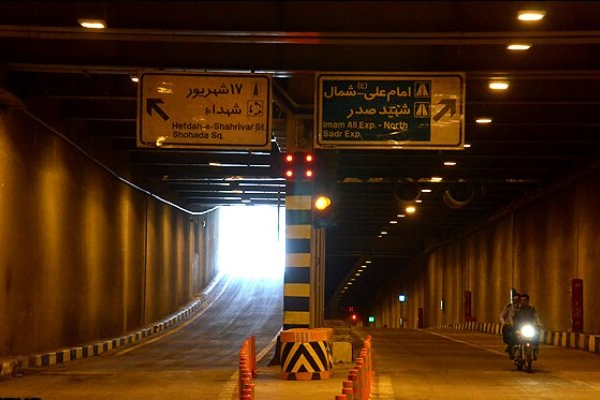هر دو دهانه تونل امیرکبیر امشب مسدود است
