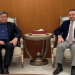 همتی در بغداد؛ موانع مبادلات تجاری و بانکی ایران و عراق رفع می‌شود؟