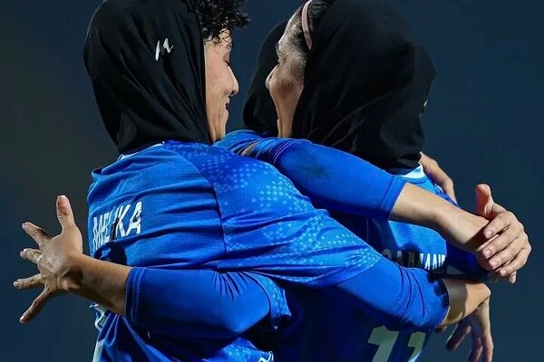 تساوی تیم فوتبال خاتون بم برابر النصر عربستان