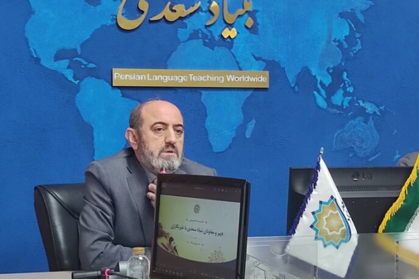 زبان و ادبیات فارسی مهم‌ترین سخنگوی ایران در عرصه فرهنگ جهانی است