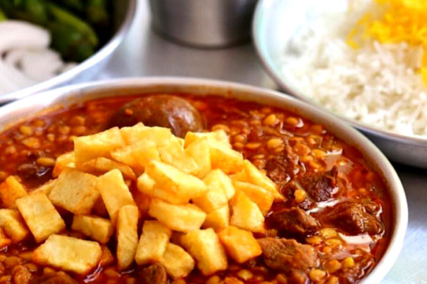 طرز تهیه خورشت قیمه لعاب دار برای ۴ تا ۶ نفر | چی کار کنیم قیمه تلخ نشود؟ ؛ فوت و فن پخت کامل لپه