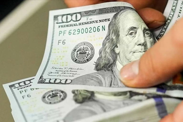 دلار حواله صعودی ماند؛  قیمت جدید انواع ارزها در مرکز مبادله