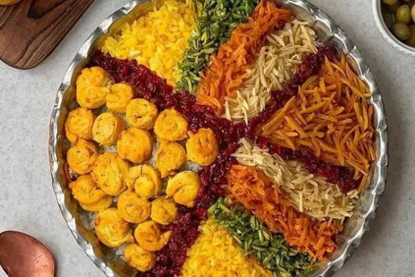 هفت رنگ پلو تهرانی؛ اگر به دنبال اصالت و زیبایی سفره مهمانی خود هستید