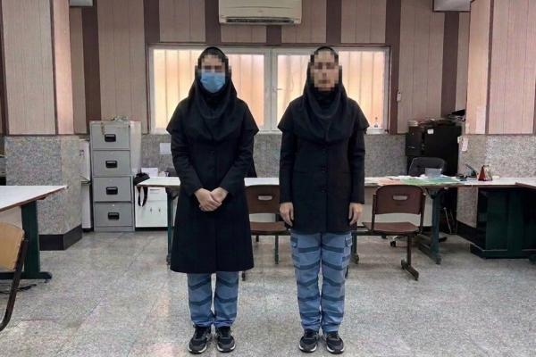 شگرد عجیب دخترعموهای سارق | متهمان به بهانه آموزش زبان قدم نقشه سرقت‌هایشان را عملی می‌کردند