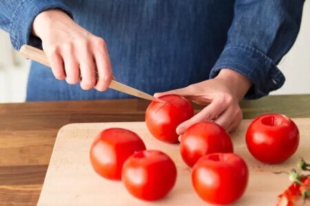 چرا گوجه‌فرنگی را نباید داخل یخچال گذاشت؟ ؛ روش نگهداری درست گوجه‌فرنگی
